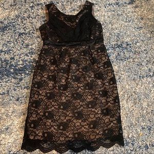 Black lace maternity dress M